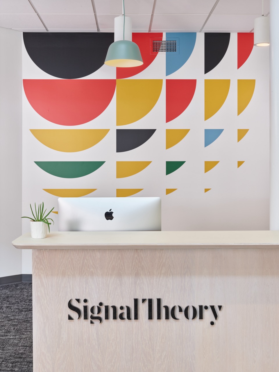 Signal Theory HQ